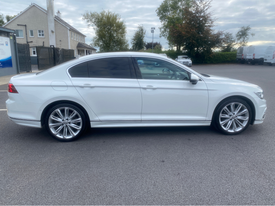 2017 Volkswagen Passat R-LINE PASSAT 2.0 TSI 2017 €19,995