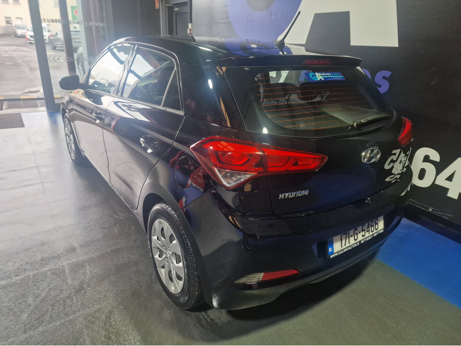 2017 Hyundai i20 - image 6