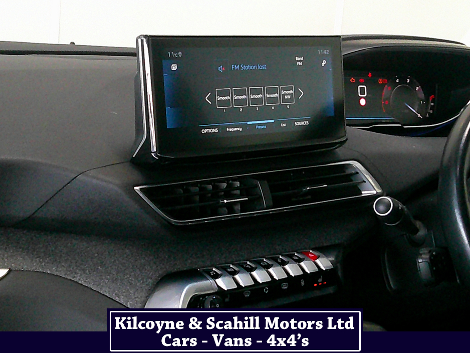 2021 Peugeot 5008 ALLURE BLUEHDI 7 Seater *Leather Interior + Heated Seats* €30,950