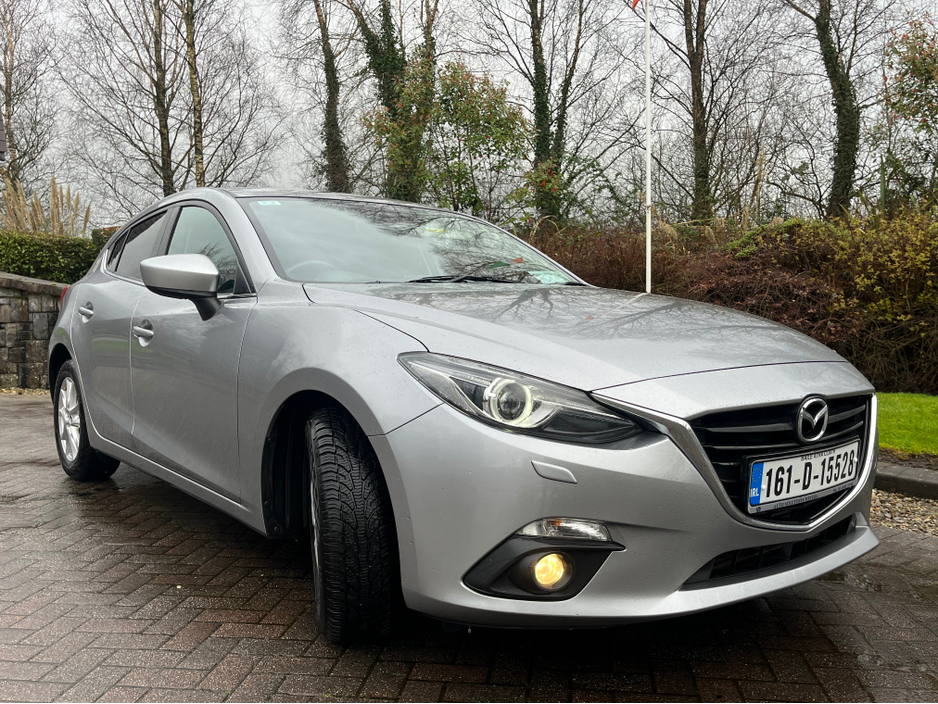 2016 Mazda Mazda3 - image 2