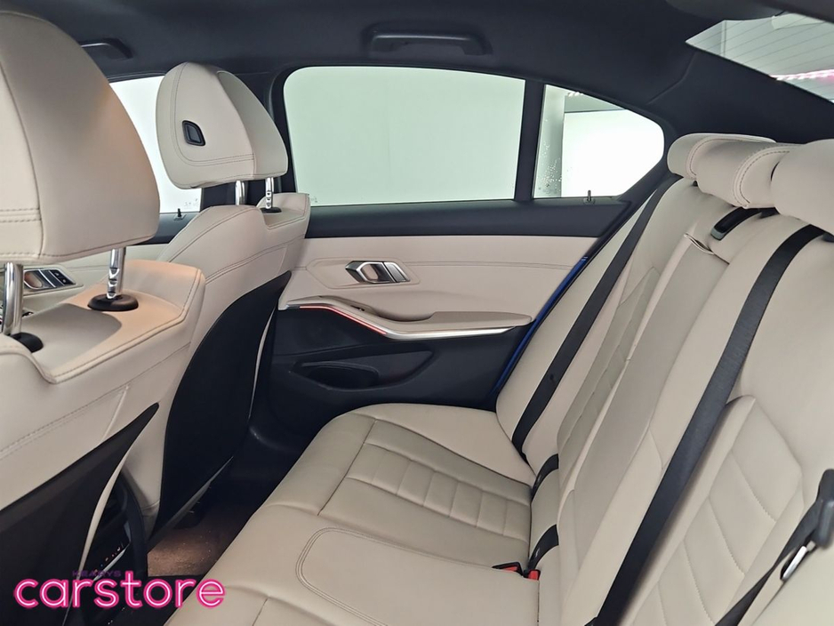 2021 BMW 3 Series 330e M Sport Auto €36,880