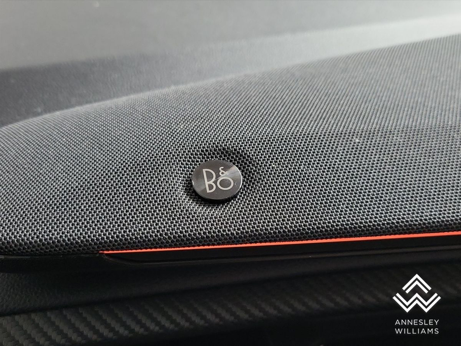 2025 Ford Explorer Premium 77kWh Extended Range RWD €39,950