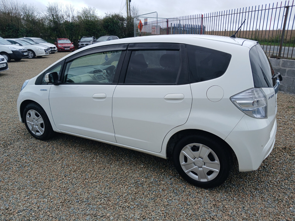 2013 Honda Fit - image 7