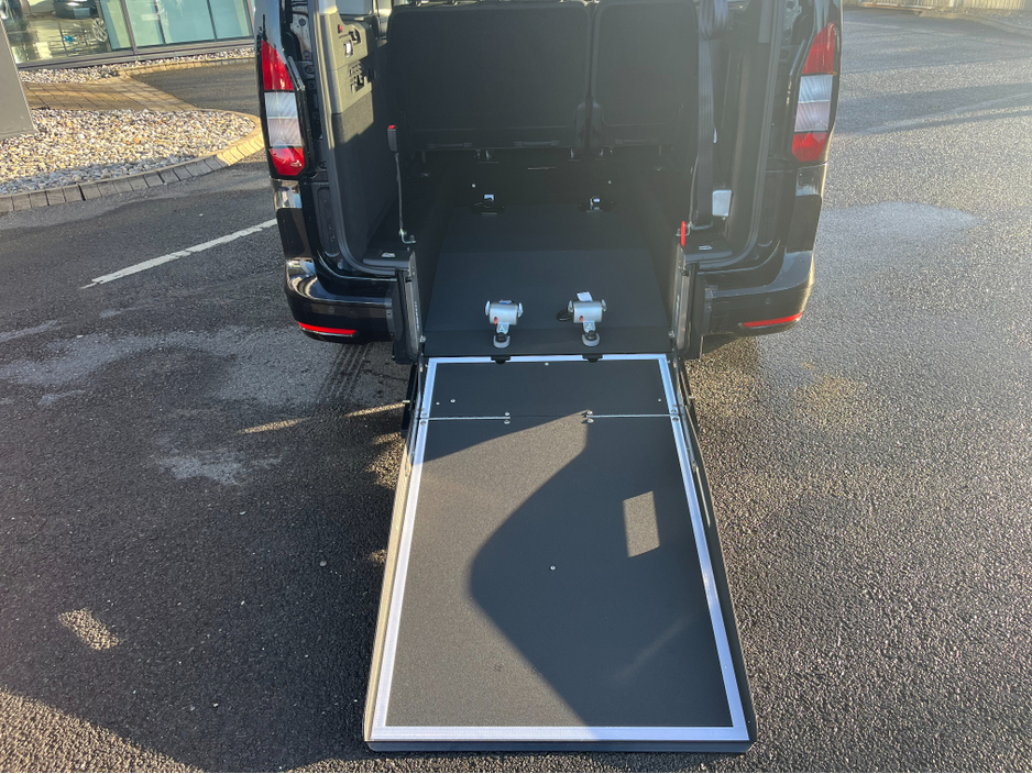 2026 Ford Tourneo Connect Titanium Auto, Wheelchair Accessible (Taxi Spec) €66,000