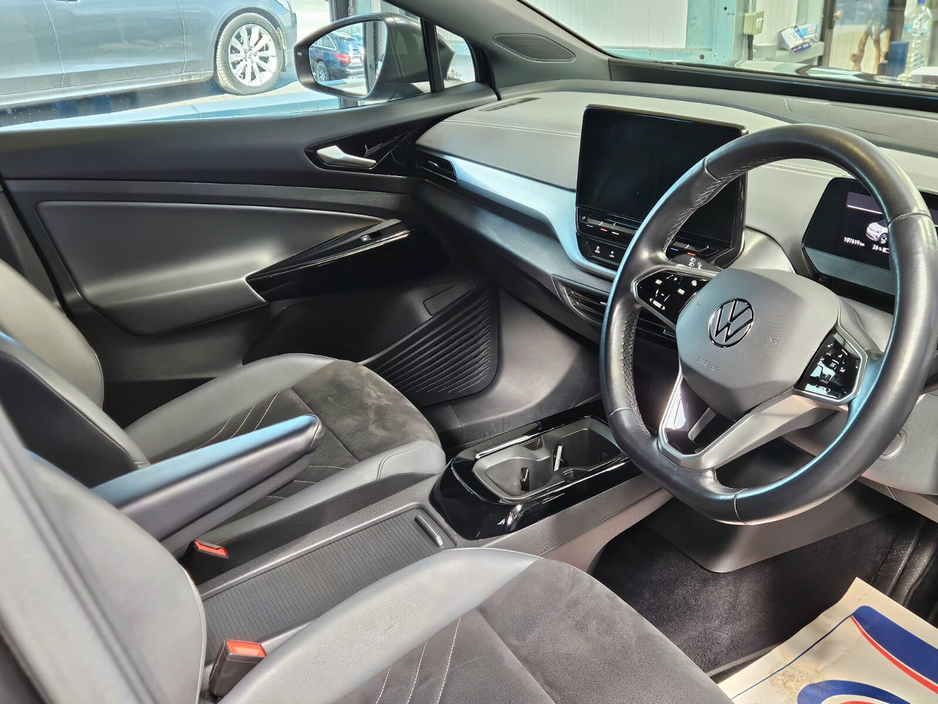 2022 Volkswagen ID.4 - image 14