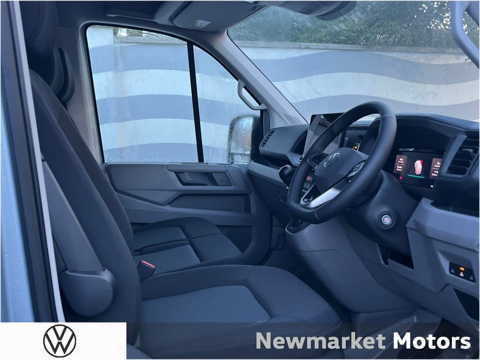 2026 Volkswagen Crafter - image 2