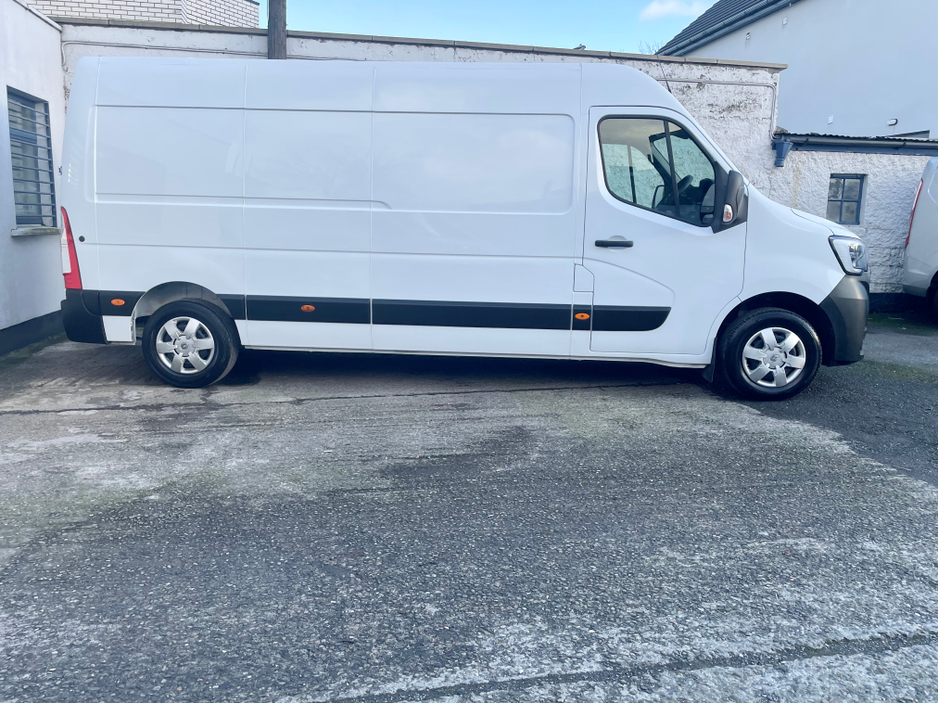 2023 Renault Master LM35 BUSINESS+ 2.3 BLUE DCI 135PS LWB €19,000