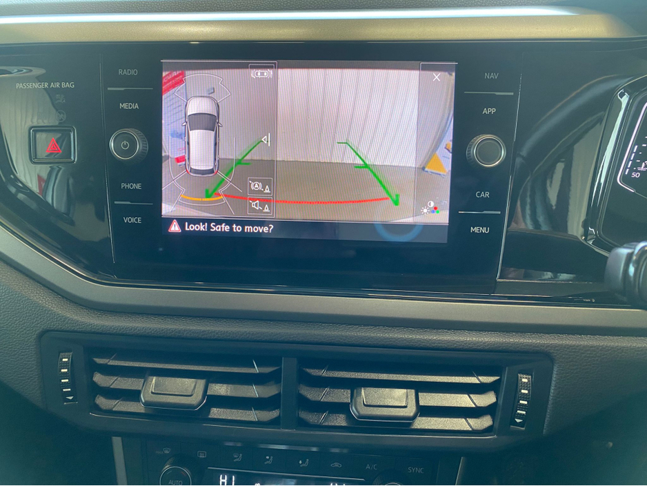 2020 Volkswagen Polo - image 13