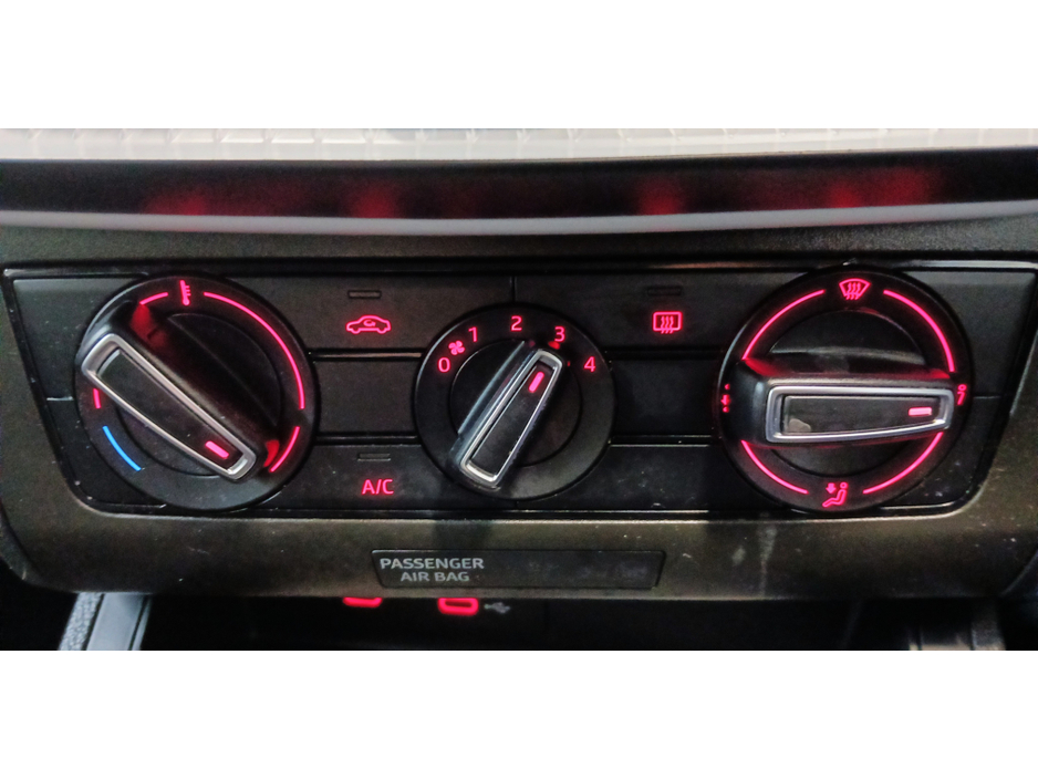 2023 SEAT Ibiza - image 6