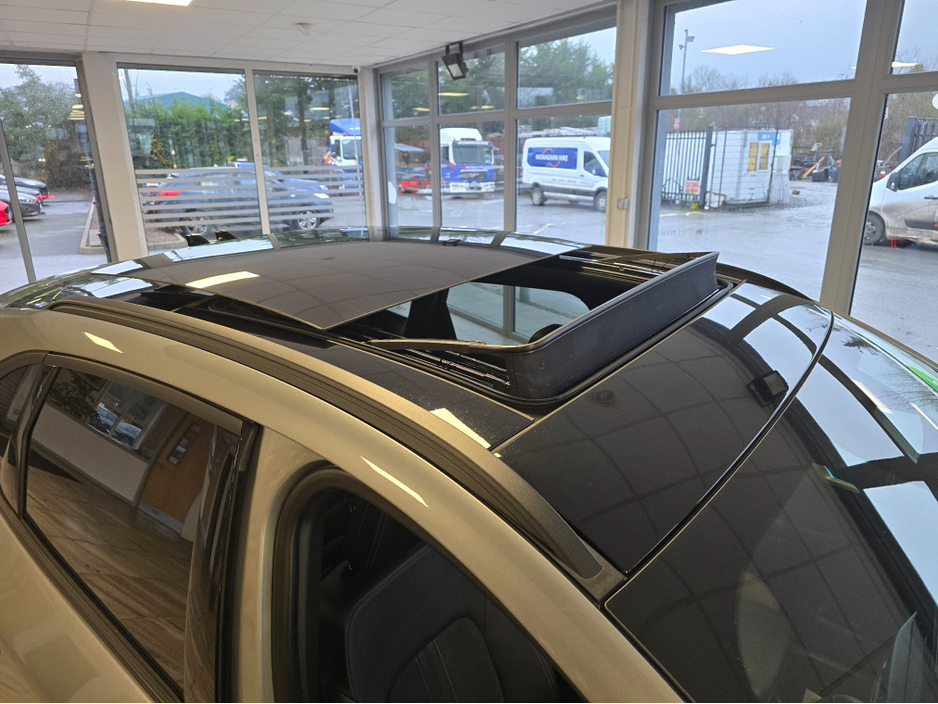 2025 Ford Kuga ST-LINE X PHEV PAN ROOF €42,900