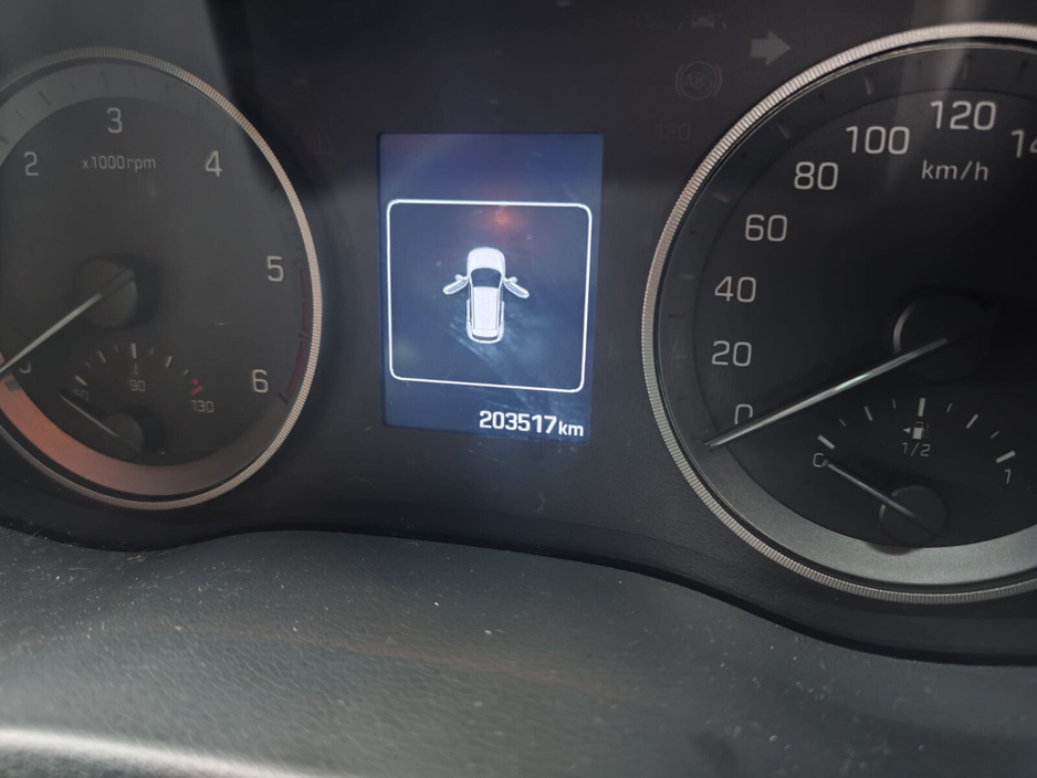 2016 Mitsubishi Outlander PHEV 2.0L MIVEC 4WD 5-Seater Instyle €12,995