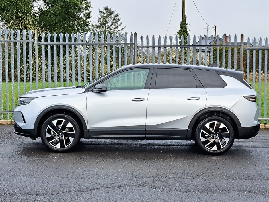 2025 Opel Grandland - image 6