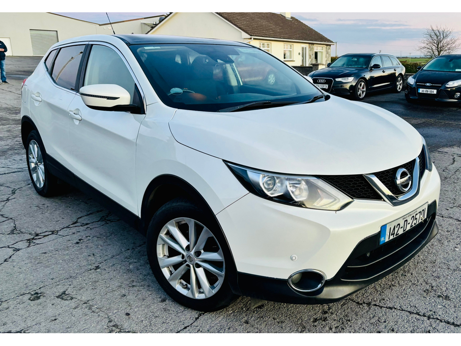 2014 Nissan Qashqai  €7,995