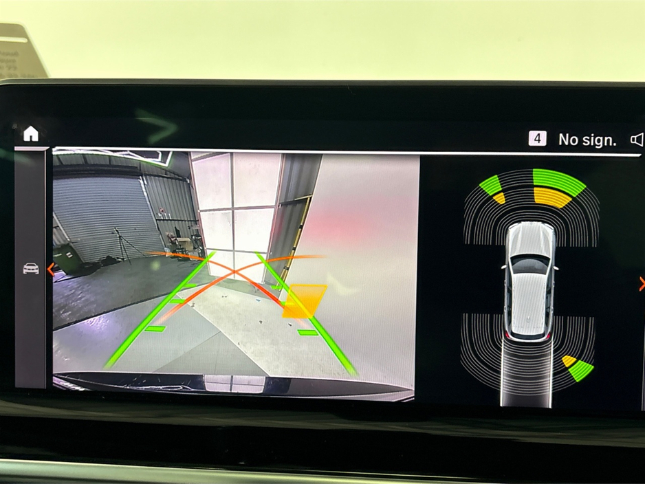 2023 BMW iX3 M SPORT**PANORAMIC SUNROOF**HEATED MULTIFUNCTIONAL STEERING WHEEL**FRONT HEATED ELECTRIC SEATS**BLACK LEATHER INTERIOR**TOUCH SCREEN MEDIA**REVERSE CAMERA**ELECTRIC TAILGATE** €38,995