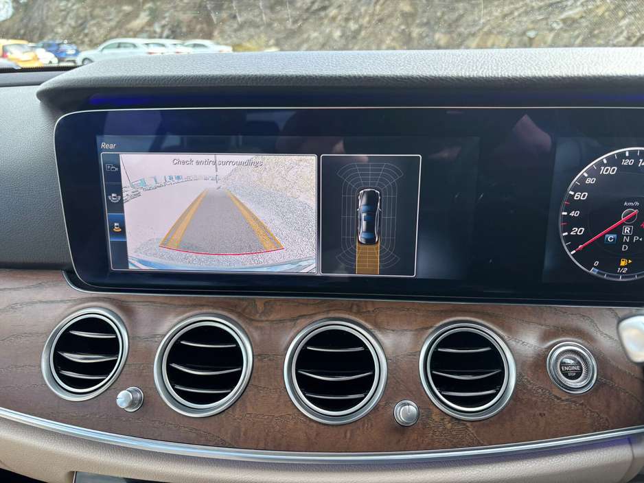 2016 Mercedes-Benz E Class - image 20