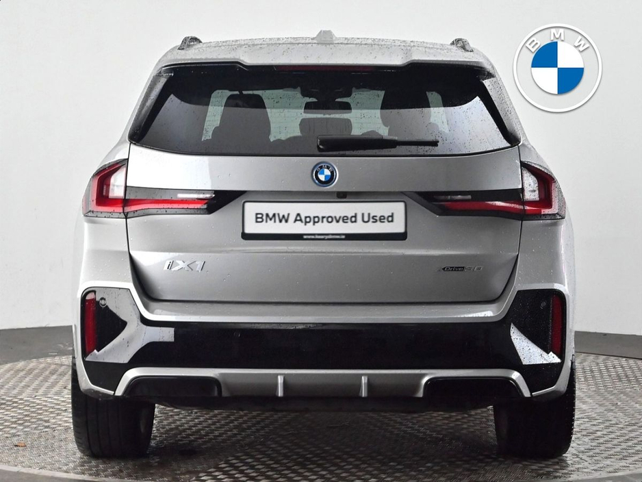 2023 BMW iX1 - image 15