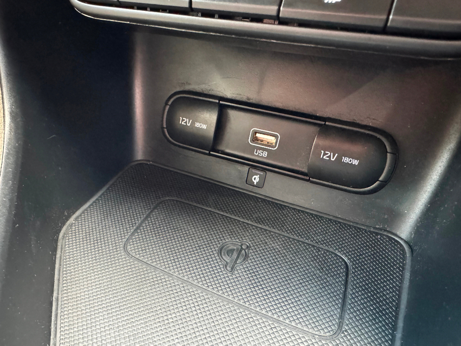 2021 Kia Sportage - image 25