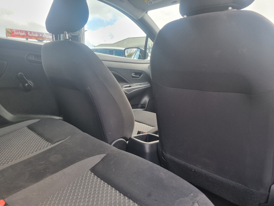 2018 Nissan Micra - image 8
