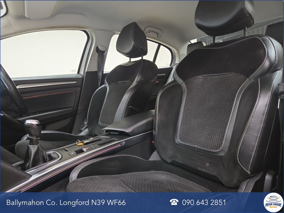 2018 Renault Megane - image 22