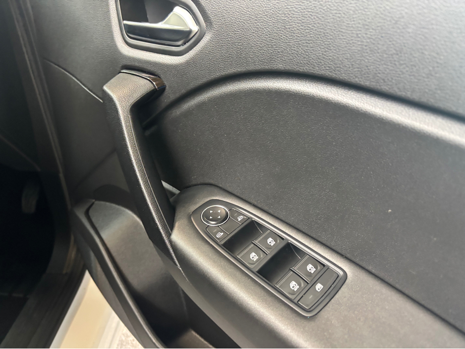 2023 Renault Captur - image 6