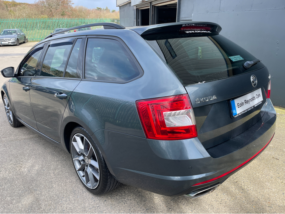 2016 Skoda Octavia - image 4