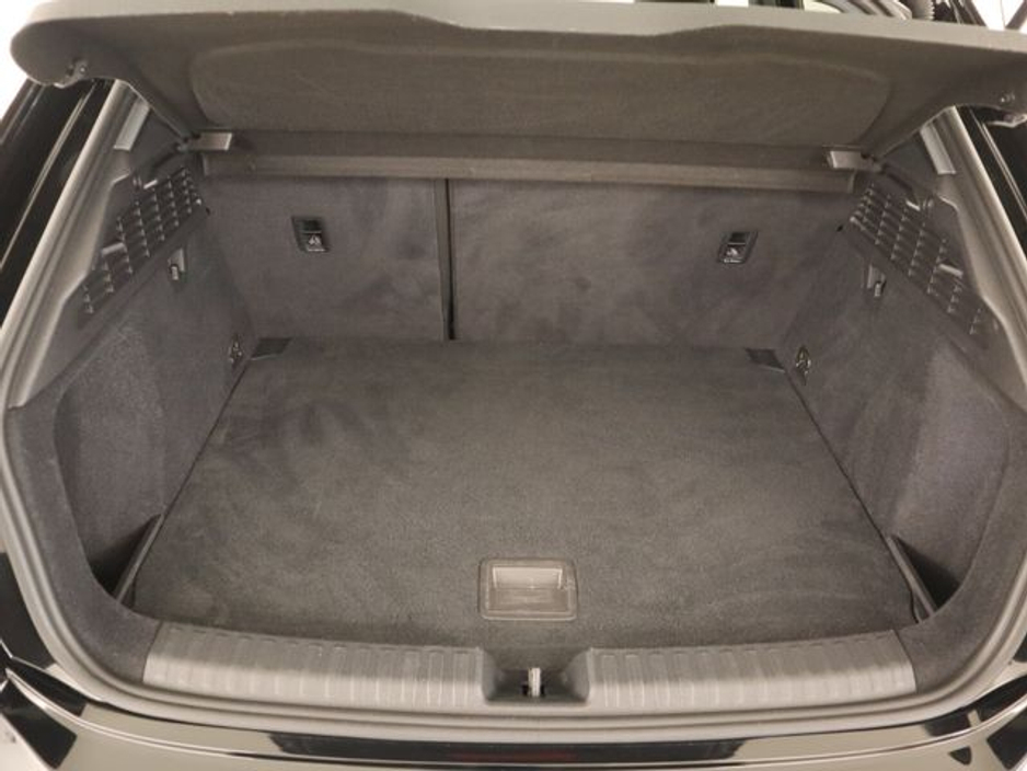 2022 Audi A3 35 TDI 150HP S tronic SE €24,750