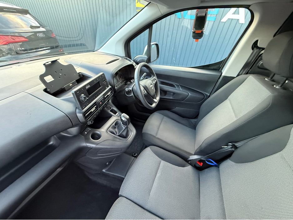 2021 Opel Combo 3 SEATER - 1.5 DIESEL - MANUAL - 12M WARRANTY - CAR: 1599 €14,950