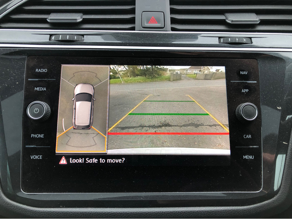 2019 Volkswagen Tiguan - image 9