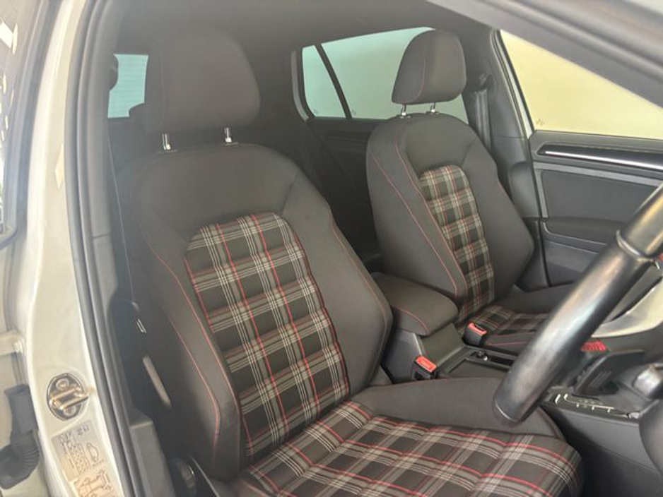 2016 Volkswagen Golf 2.0 TSI GTI DSG €19,250