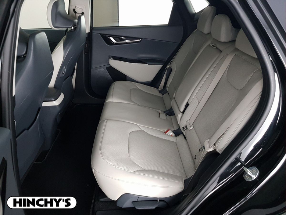 2022 Kia EV6 - image 7