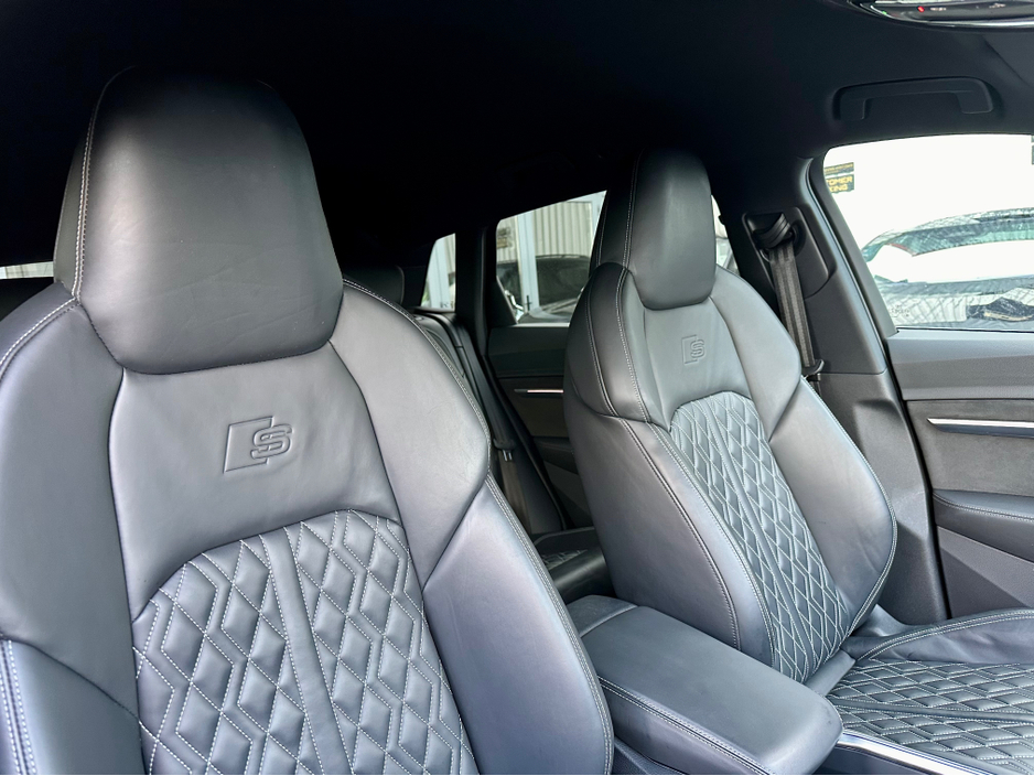 2022 Audi e-tron 55 300KW Q S LINE A €34,950