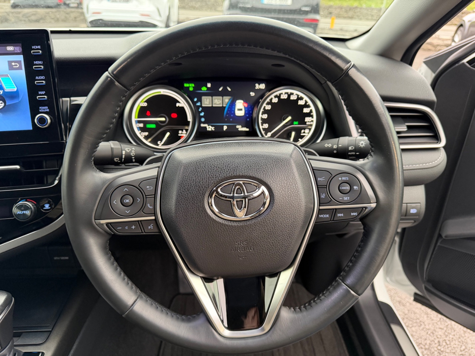 2023 Toyota Camry - image 26