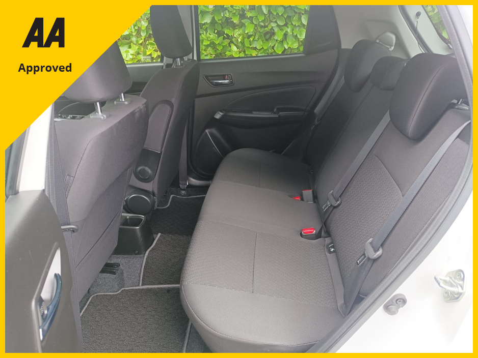 2020 Suzuki Swift - image 13