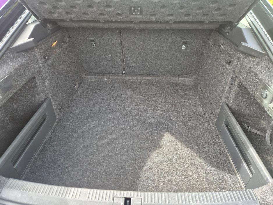 2017 Skoda Superb - image 7