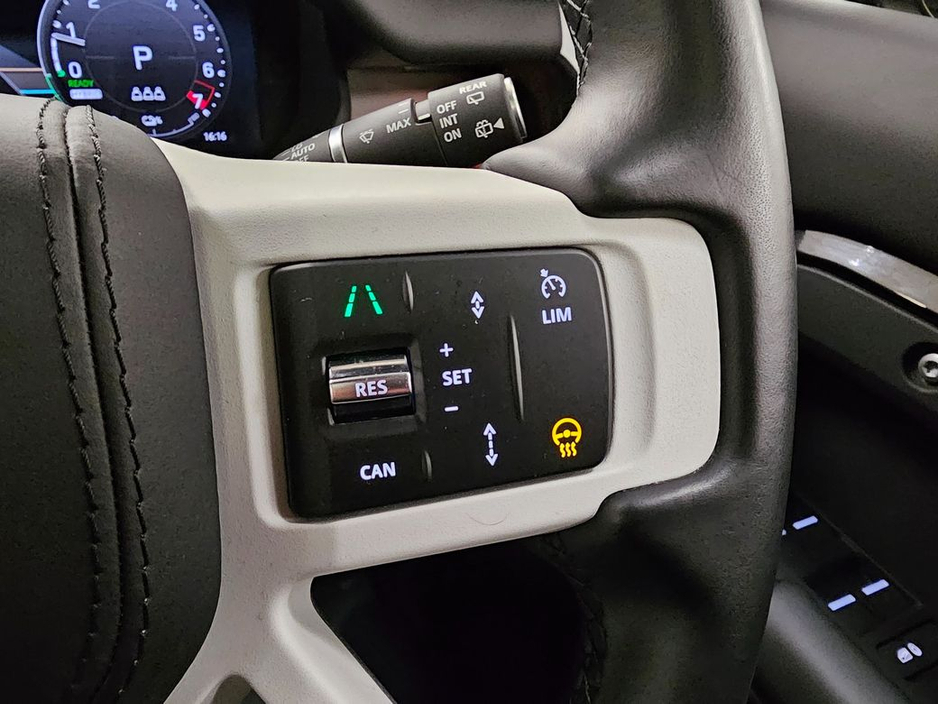 2025 Land Rover Defender - image 12