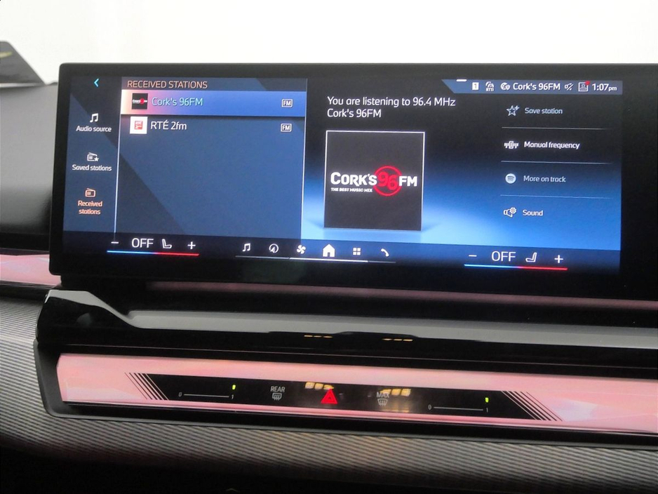 2025 BMW 5 Series - image 19