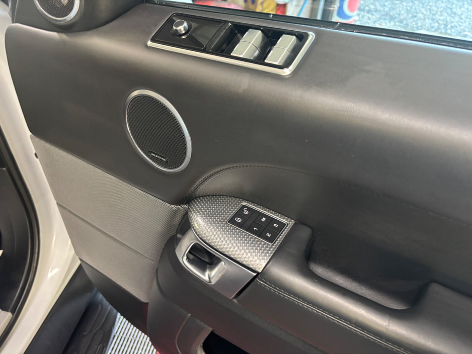 2019 Land Rover Range Rover Sport - image 10