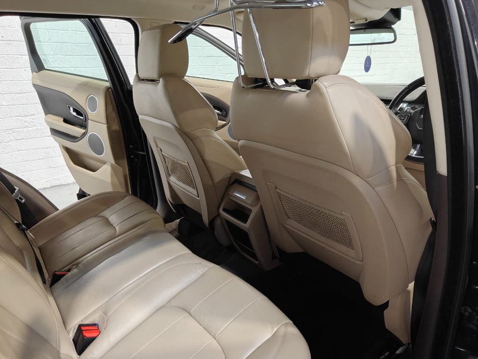 2015 Land Rover Range Rover Evoque - image 16