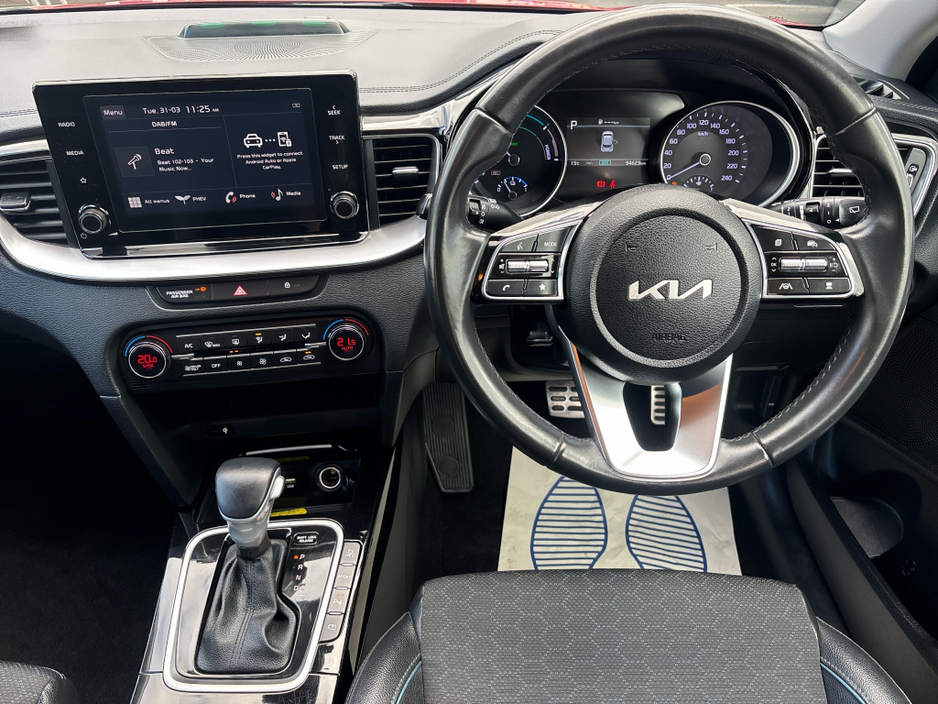 2023 Kia XCeed - image 14