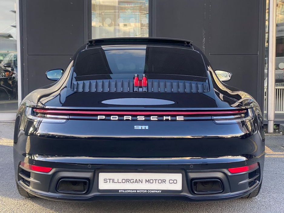 2020 Porsche 911 - image 6