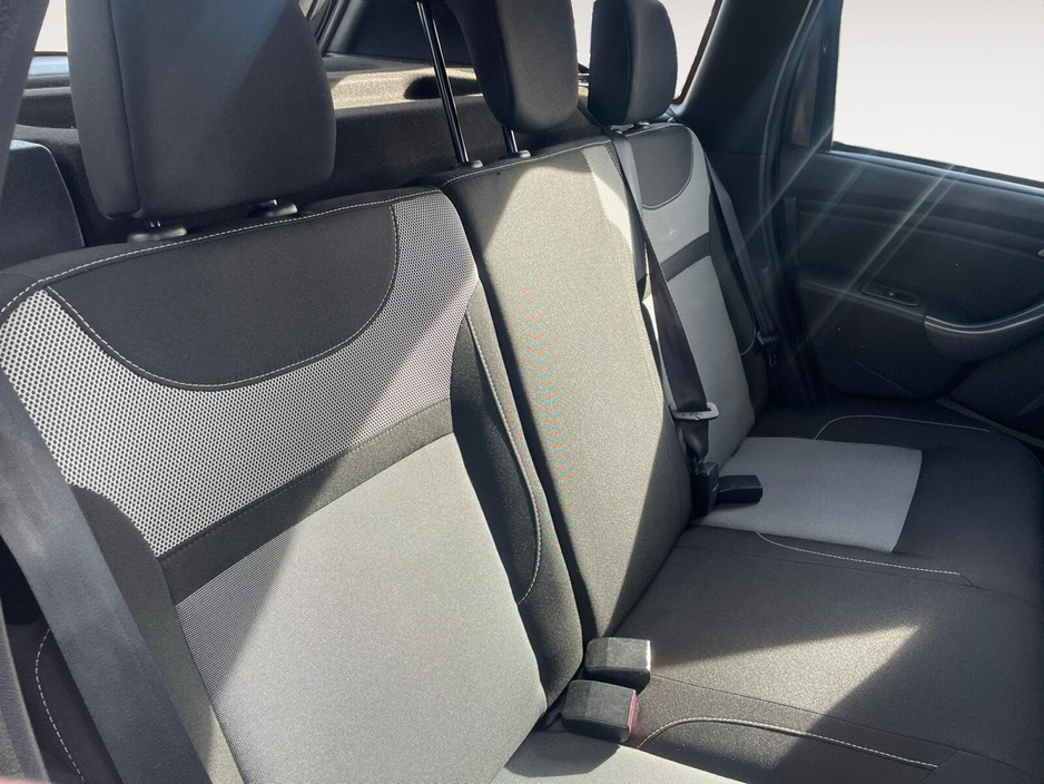 2016 Dacia Duster - image 14