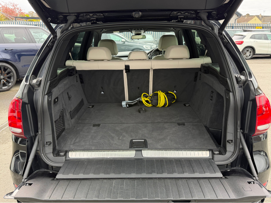 2016 BMW X5 - image 29
