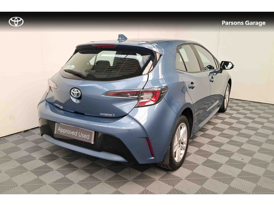 2022 Toyota Corolla - image 2