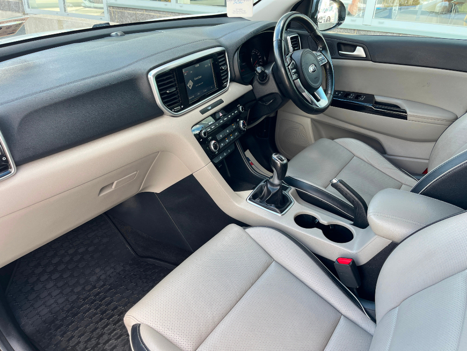 2019 Kia Sportage - image 11