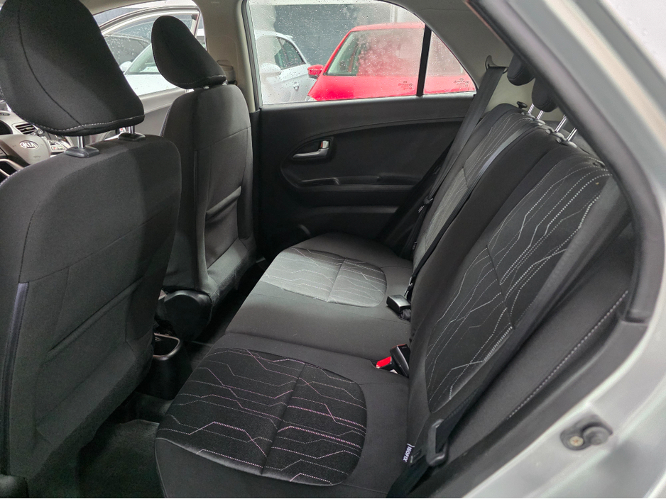 2013 Kia Picanto - image 14