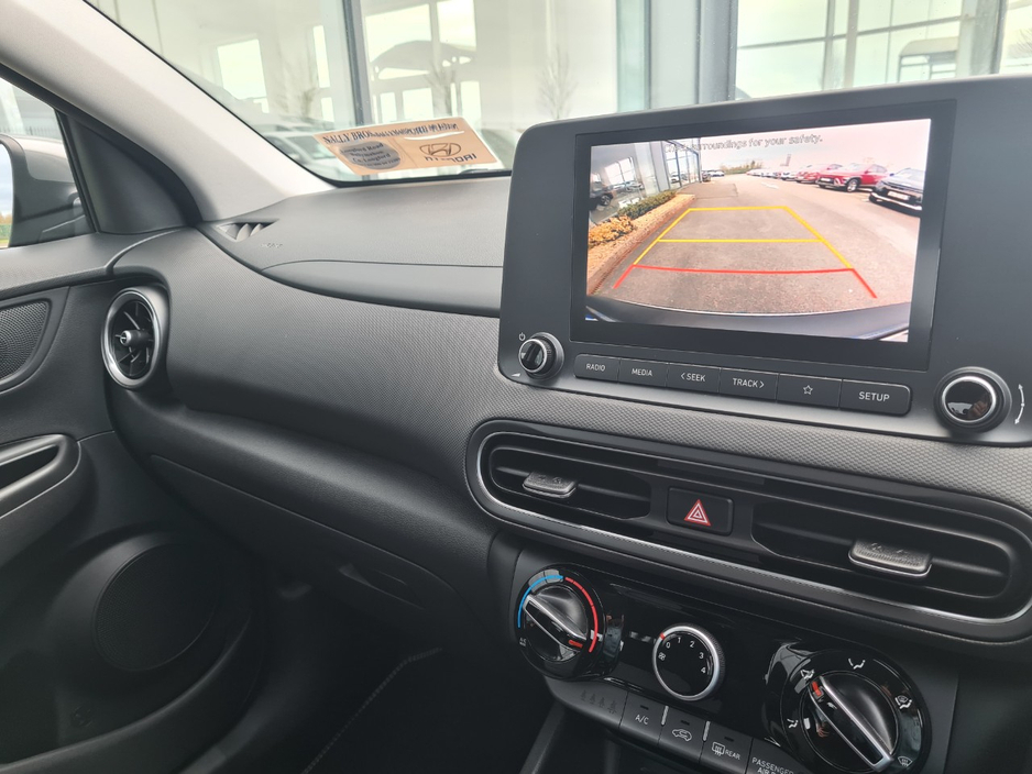 2023 Hyundai Kona - image 11