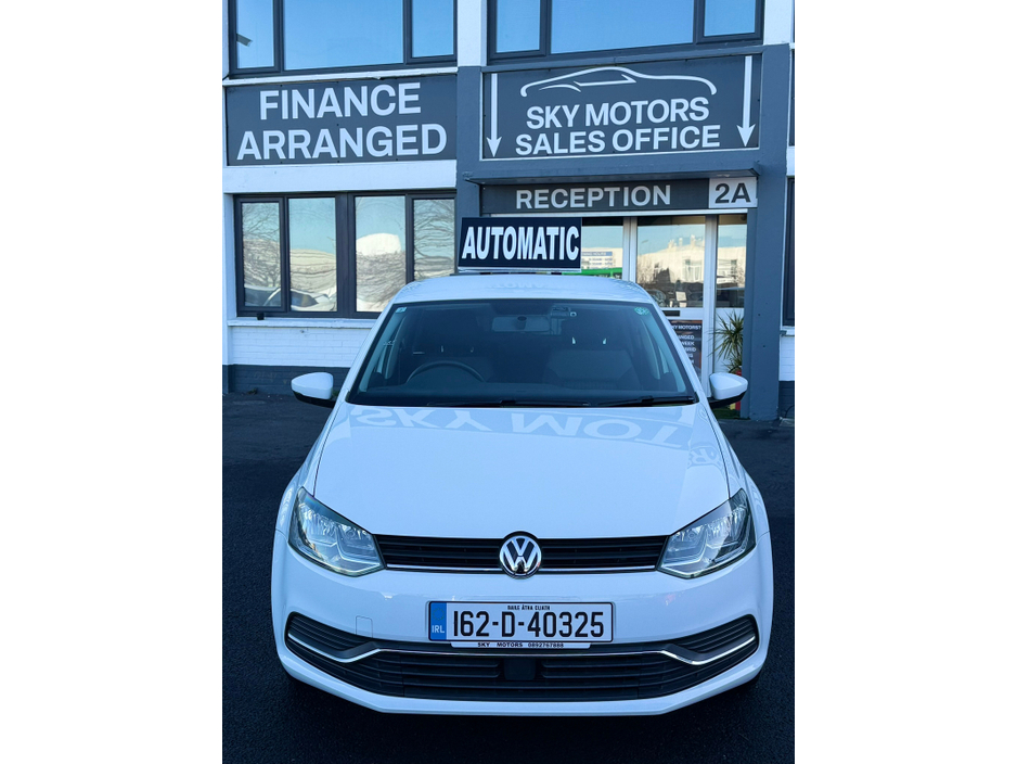 2016 Volkswagen Polo  €12,390