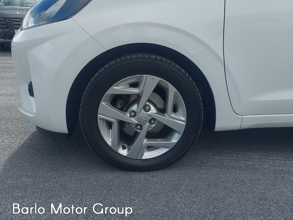 2022 Hyundai i10 - image 15