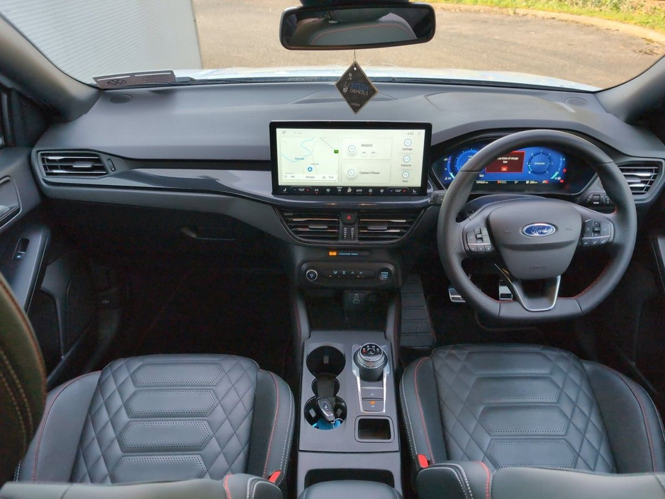 2024 Ford Focus - image 4