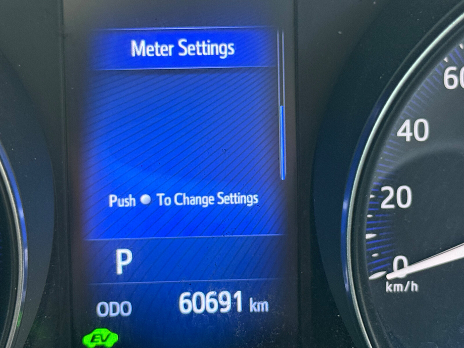 2019 Toyota C-HR - image 10